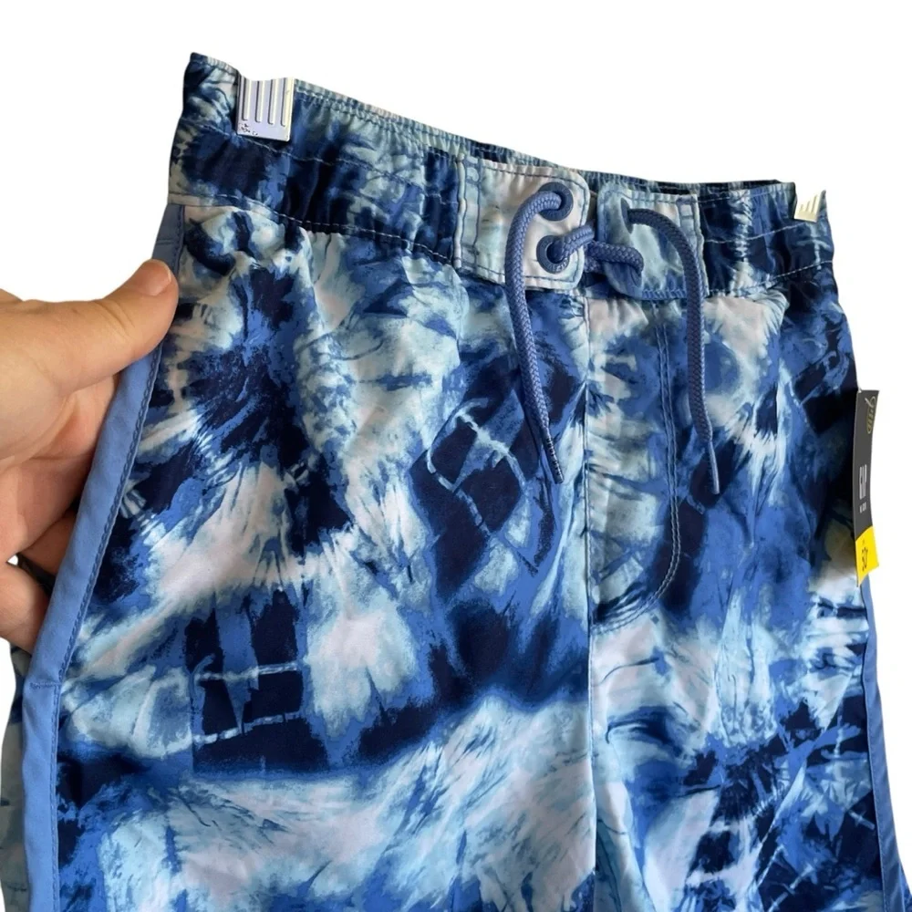 GAP Ocean Blue Tie-Dye Board‎ Shorts SPF 50+ NWT